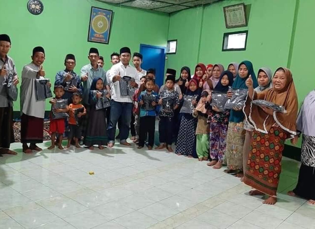 PEMBAGIAN SERAGAM ANAK TAHUN 2019