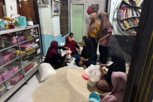 proses packing beras