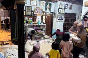 Packing beras santunan mei 2025